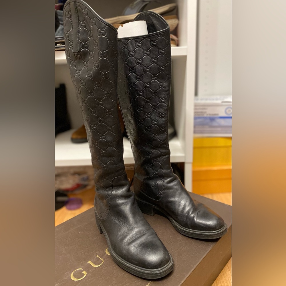 Gucci leather boots size 7.5 preowned